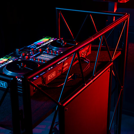 Plugger - Event Stage (Black)