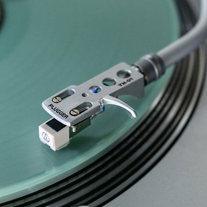 Plugger Studio - TH-01